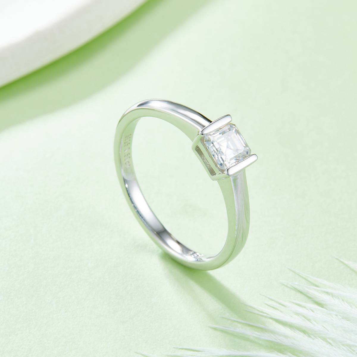 Simple Square S925 Silver Plated Platinum Moissanite Diamond Women's Ring 0.5 Carat D-Class